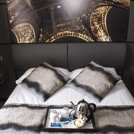 Hotel Esteem Tour Eiffel Parigi